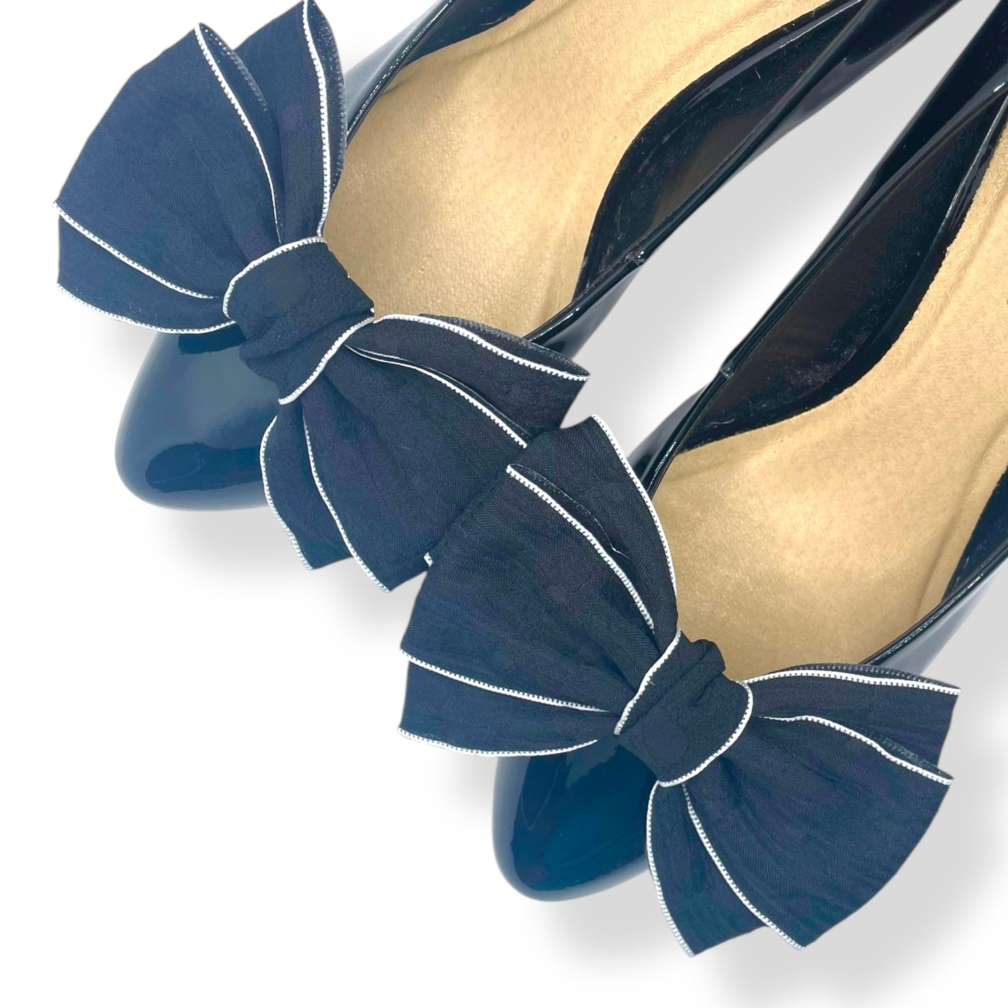 Sharp Edge Black Bows