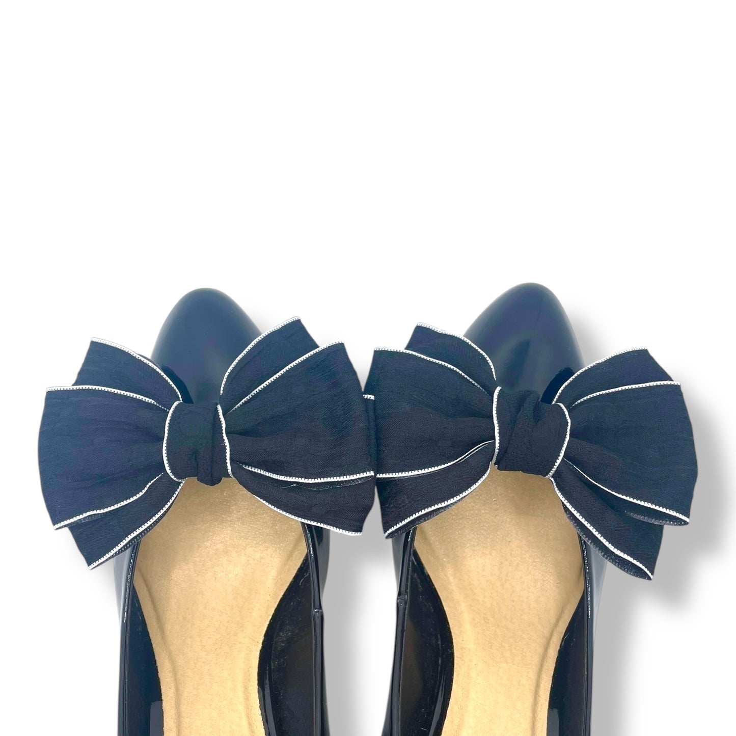 Sharp Edge Black Bows