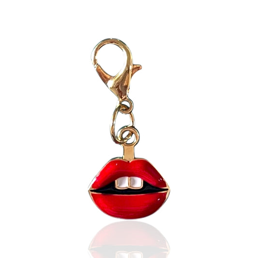 Kiss Kiss Charm