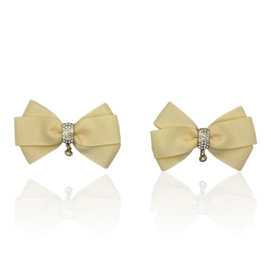 Elegant Pearl Drop Bow
